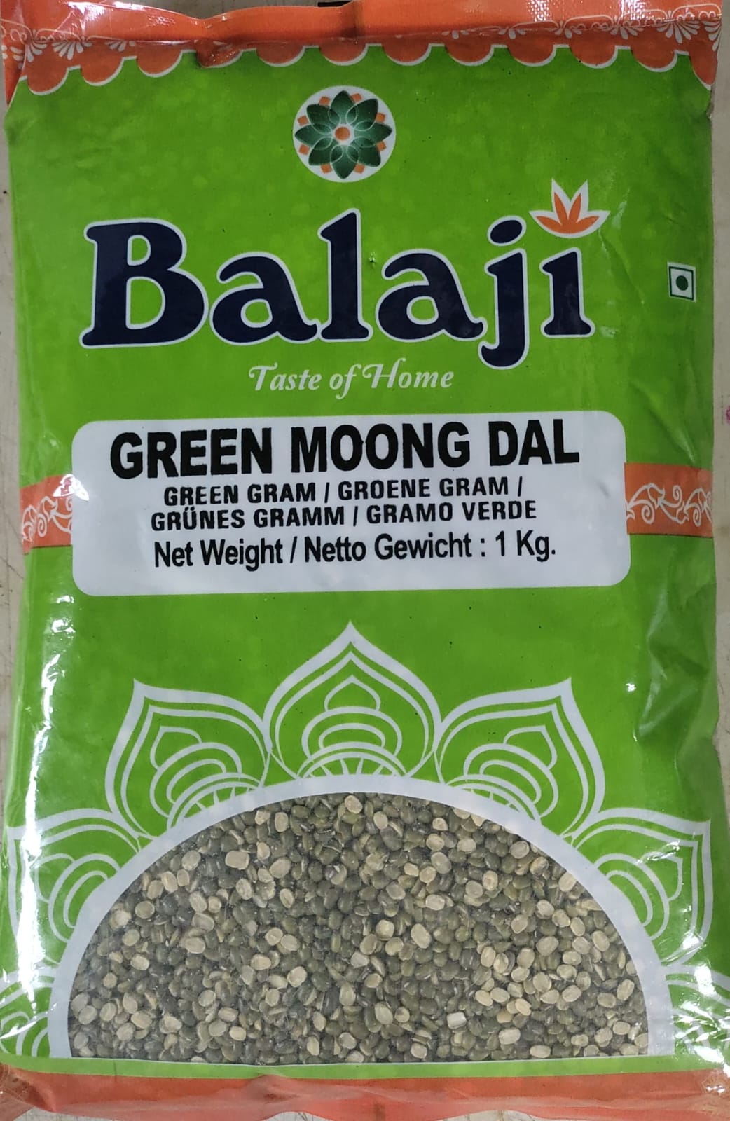 balaji-moong-dal-chilka-1kg-spice-village